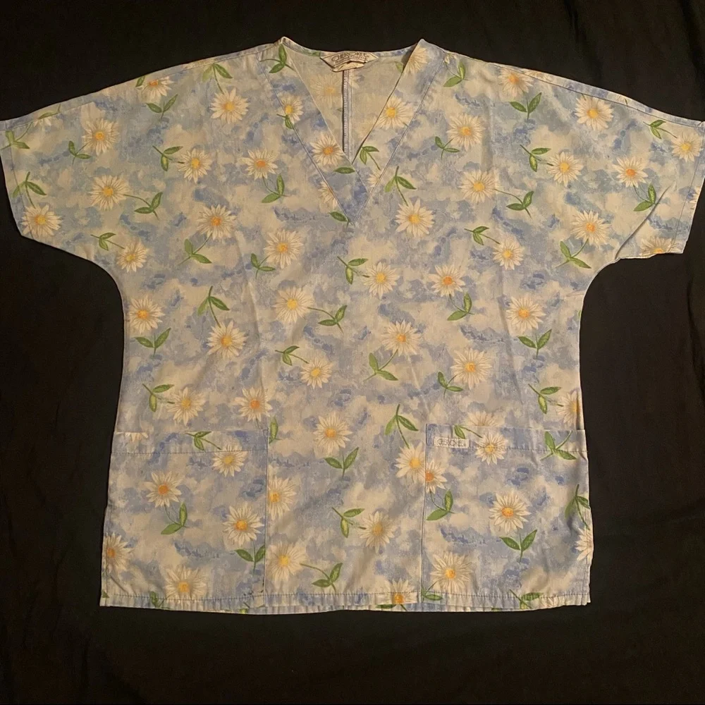 SCRUB TOPS - Picture 10 of 16